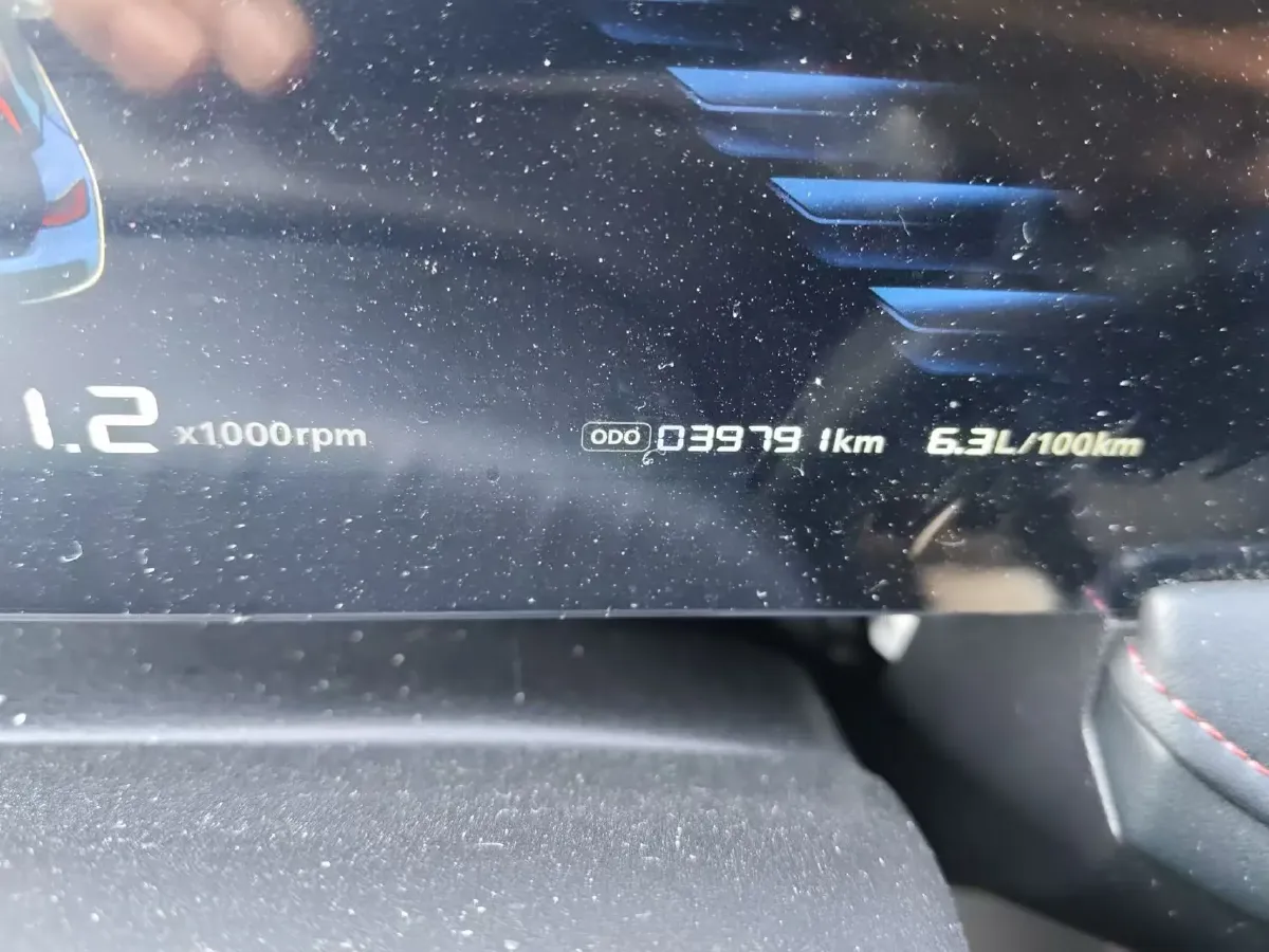 2023 Roewe i5 1.5L 129HP L4 CVT,autocango,china used car exporter,china ev exporter,chinese used car exporter,chinese used ev exporter