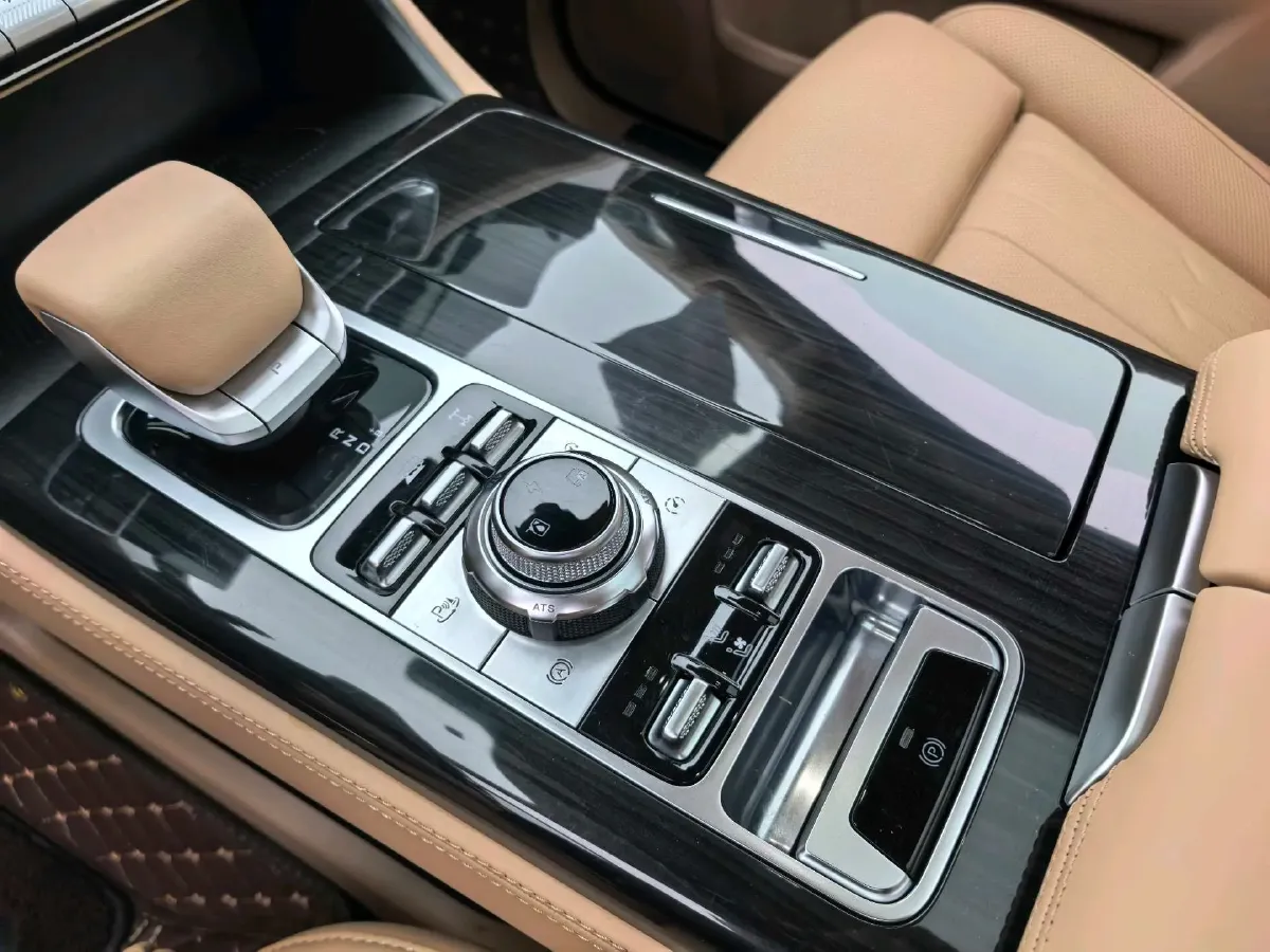 2024 Beijing BJ60 Thunder 1.5T 188HP L4 REEV 40.3KWH,autocango,china used car exporter,china ev exporter,chinese used car exporter,chinese used ev exporter