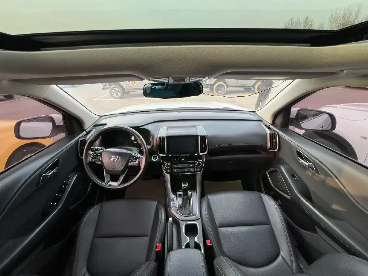 2019 Hyundai ix35 2.0L 160HP L4 6AT,autocango,china used car exporter,china ev exporter,chinese used car exporter,chinese used ev exporter