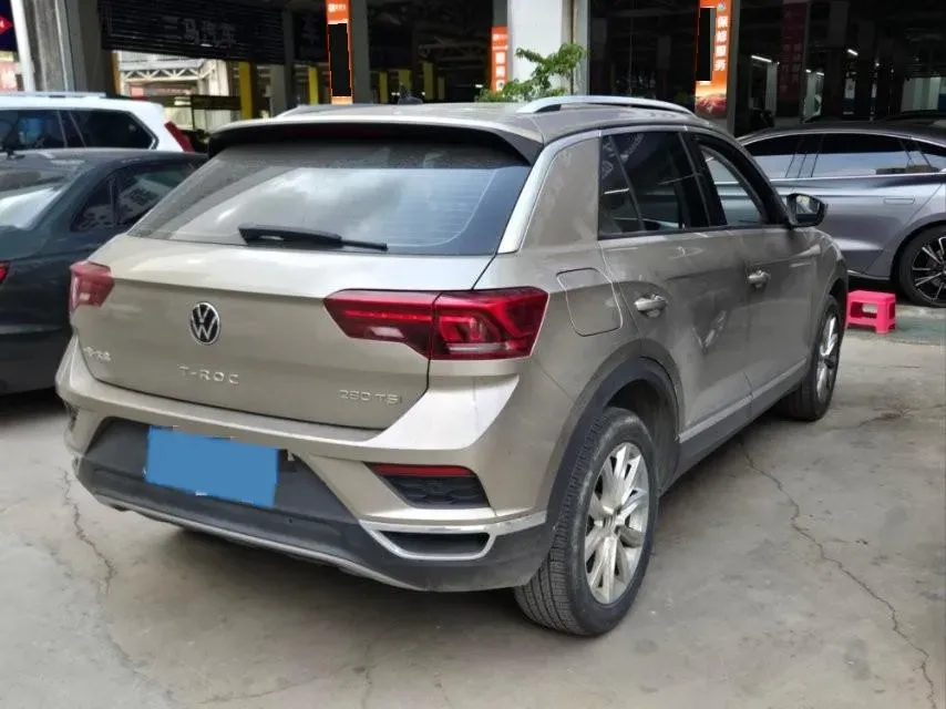 2022 Volkswagen T-Roc 1.4T 150HP L4 7DCT,autocango,china used car exporter,china ev exporter,chinese used car exporter,chinese used ev exporter