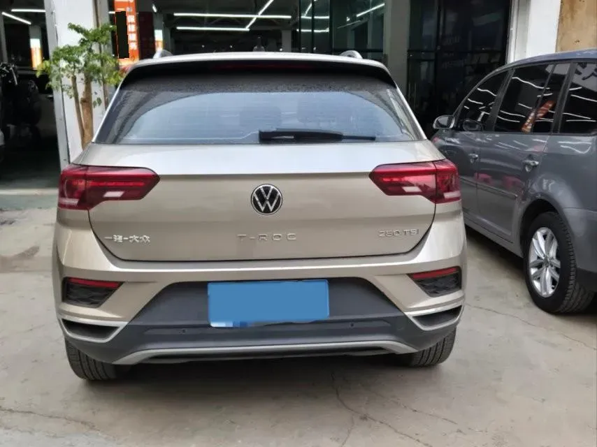 2022 Volkswagen T-Roc 1.4T 150HP L4 7DCT,autocango,china used car exporter,china ev exporter,chinese used car exporter,chinese used ev exporter