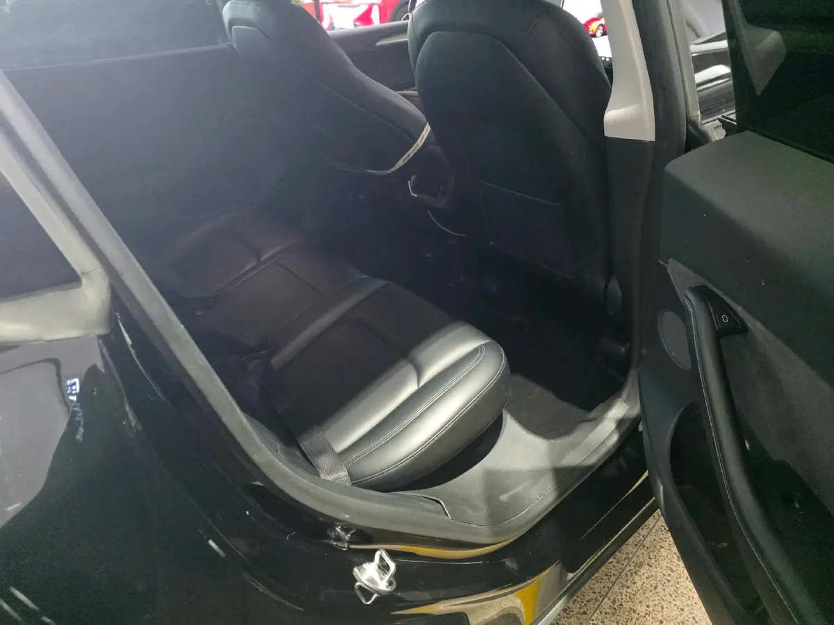 2022 Tesla Model Y BEV 60KWH,autocango,china used car exporter,china ev exporter,chinese used car exporter,chinese used ev exporter