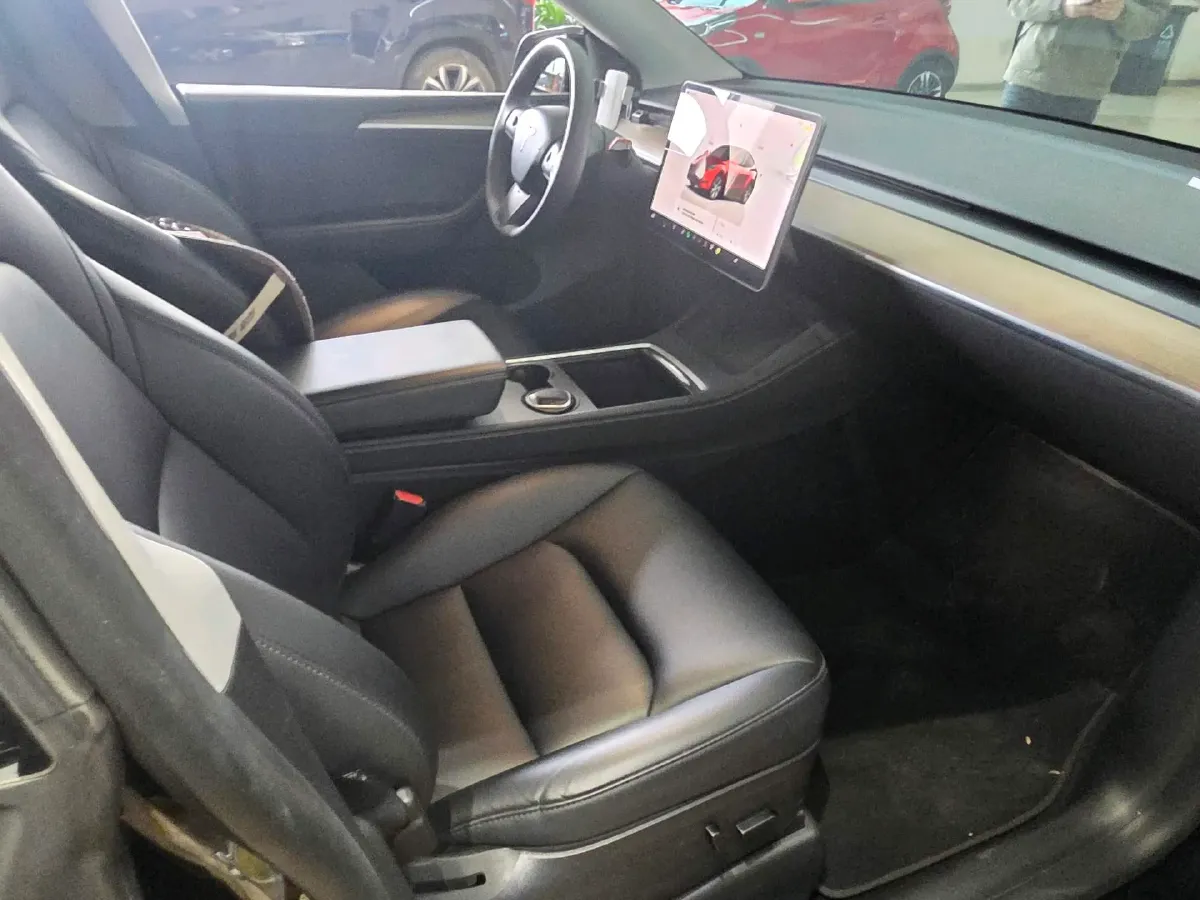 2022 Tesla Model Y BEV 60KWH,autocango,china used car exporter,china ev exporter,chinese used car exporter,chinese used ev exporter