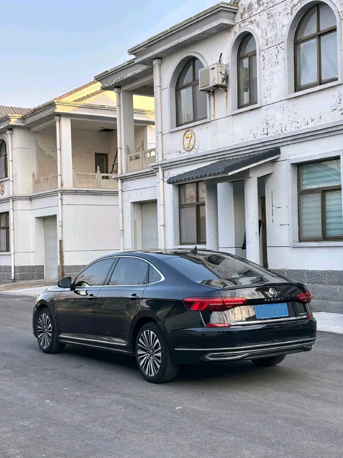 2021 Volkswagen Passat 2.0T 186HP L4 7DCT,autocango,china used car exporter,china ev exporter,chinese used car exporter,chinese used ev exporter