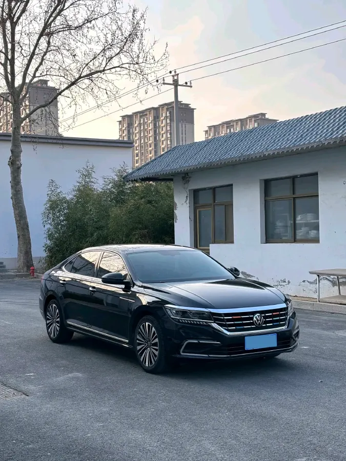 2021 Volkswagen Passat 2.0T 186HP L4 7DCT,autocango,china used car exporter,china ev exporter,chinese used car exporter,chinese used ev exporter