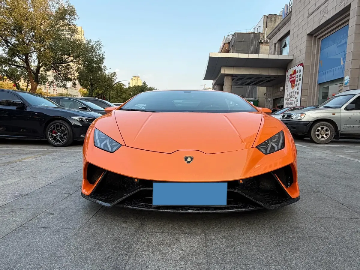 2016 Lamborghini Huracán 5.2L 580HP V10 7DCT,autocango,china used car exporter,china ev exporter,chinese used car exporter,chinese used ev exporter