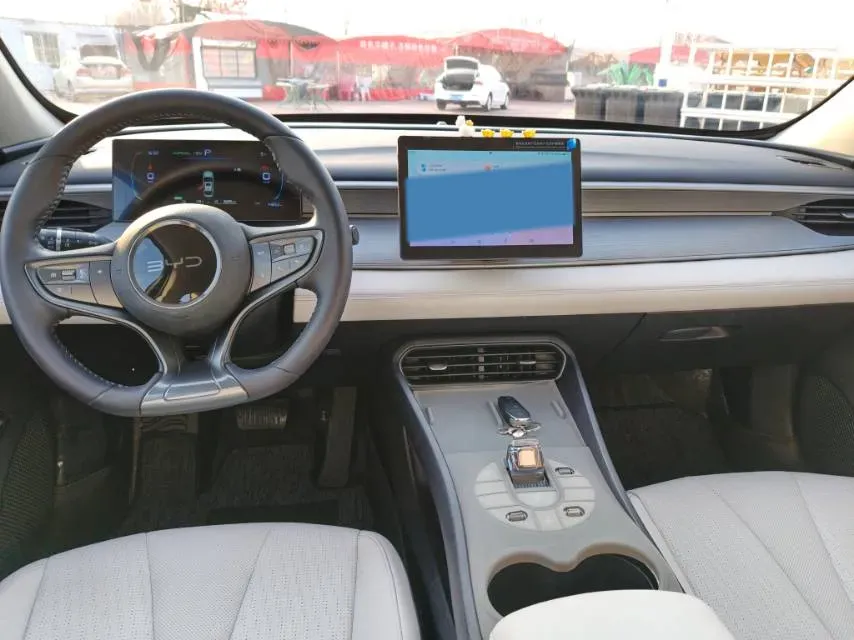 2025 BYD Seal05 DM-i 1.5L 101HP L4 E-CVT PHEV 7.68KWH,autocango,china used car exporter,china ev exporter,chinese used car exporter,chinese used ev exporter