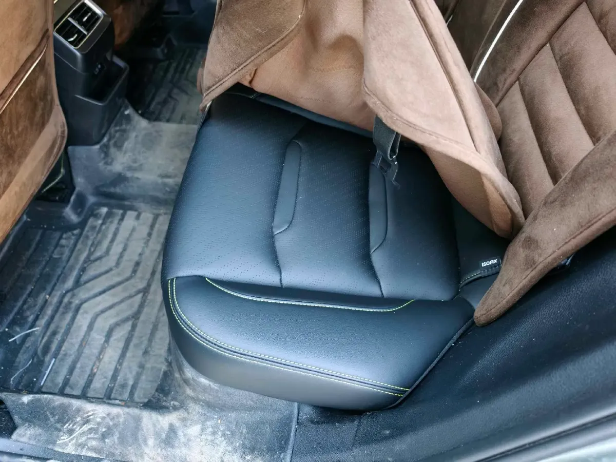 2023 Geely Preface 1.5T 181HP L4 7DCT,autocango,china used car exporter,china ev exporter,chinese used car exporter,chinese used ev exporter