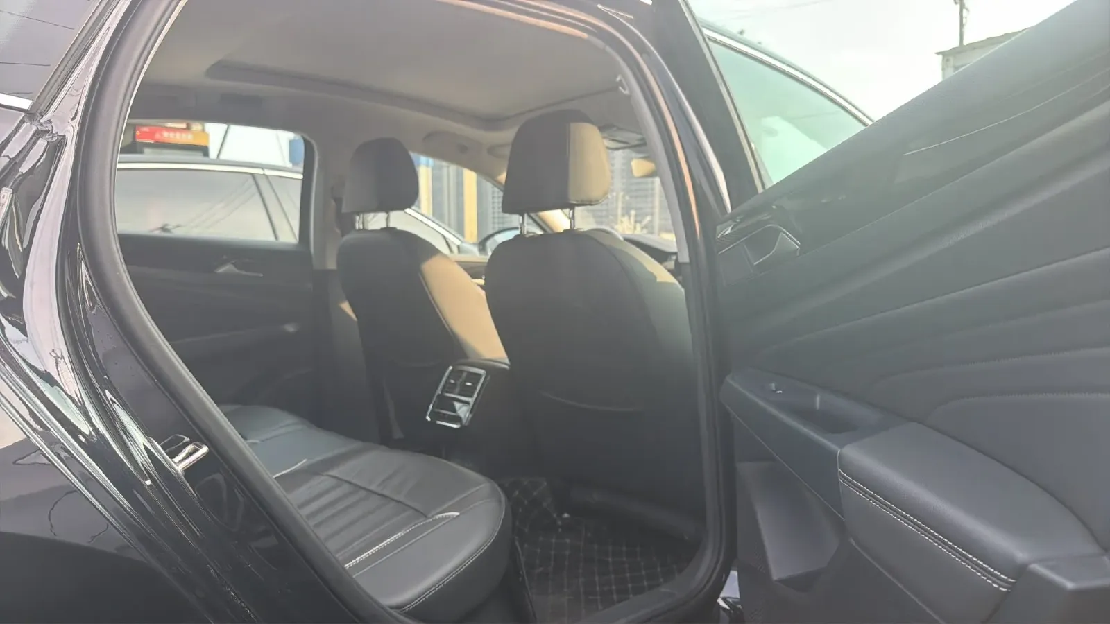 2022 Skoda Kodiak GT 2.0T 186HP L4 7DCT,autocango,china used car exporter,china ev exporter,chinese used car exporter,chinese used ev exporter