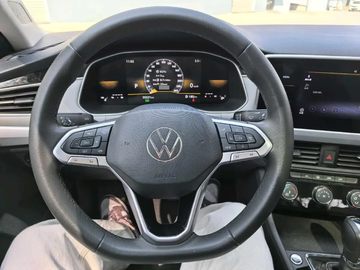 2023 Volkswagen Bora 1.2T 116HP L4 7DCT,autocango,china used car exporter,china ev exporter,chinese used car exporter,chinese used ev exporter
