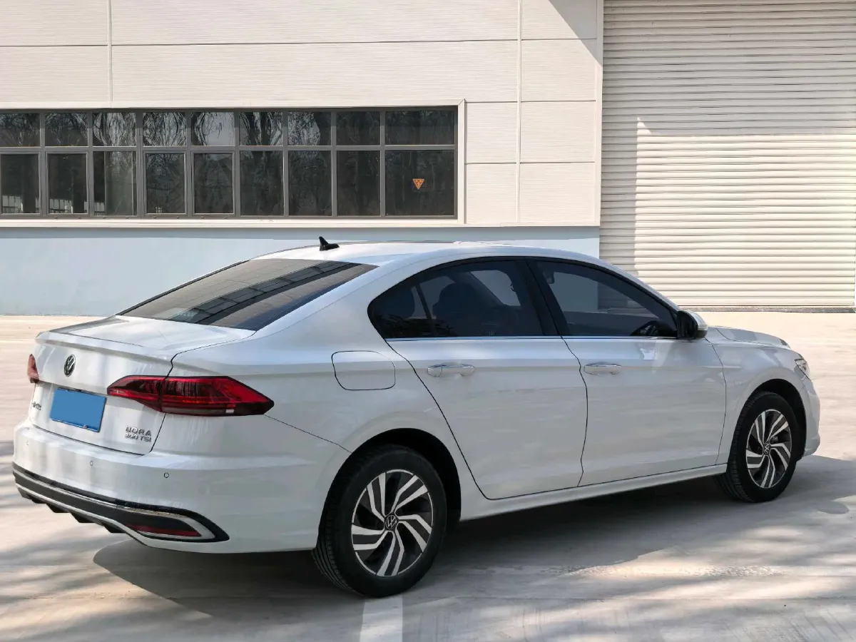 2023 Volkswagen Bora 1.2T 116HP L4 7DCT,autocango,china used car exporter,china ev exporter,chinese used car exporter,chinese used ev exporter