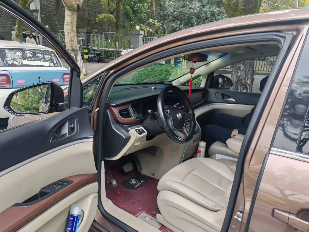 2022 Buick GL8 2.0T 237HP L4 9AT,autocango,china used car exporter,china ev exporter,chinese used car exporter,chinese used ev exporter
