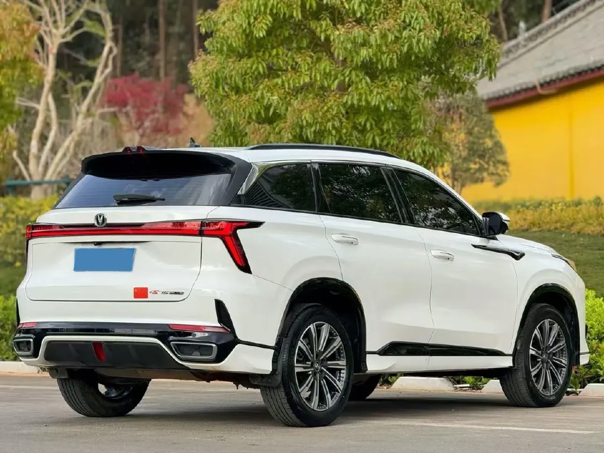2022 ChangAn CS75 Plus 1.5T 188HP L4 8AT,autocango,china used car exporter,china ev exporter,chinese used car exporter,chinese used ev exporter