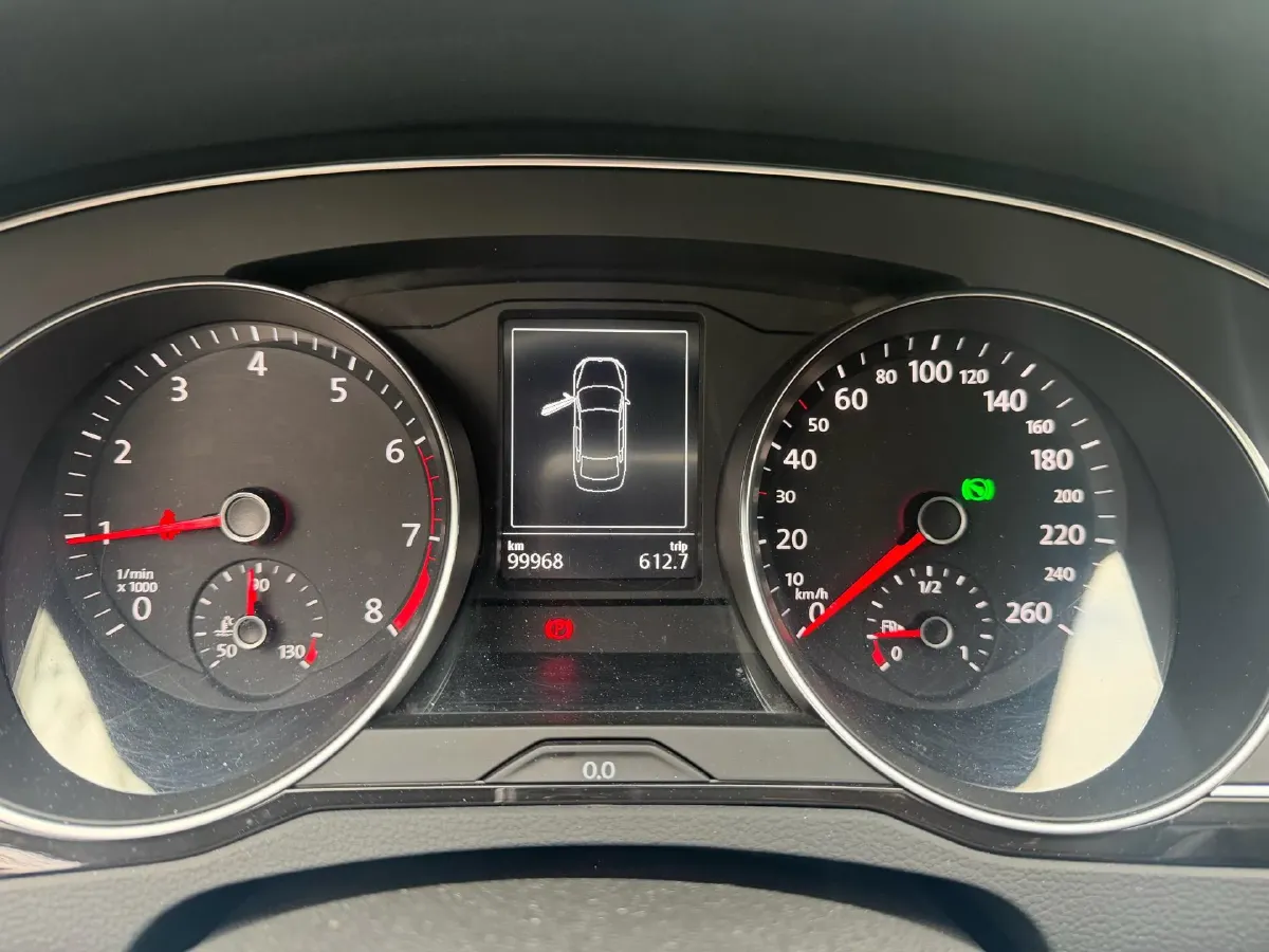 2019 Volkswagen Magotan 2.0T 186HP L4 7DCT,autocango,china used car exporter,china ev exporter,chinese used car exporter,chinese used ev exporter