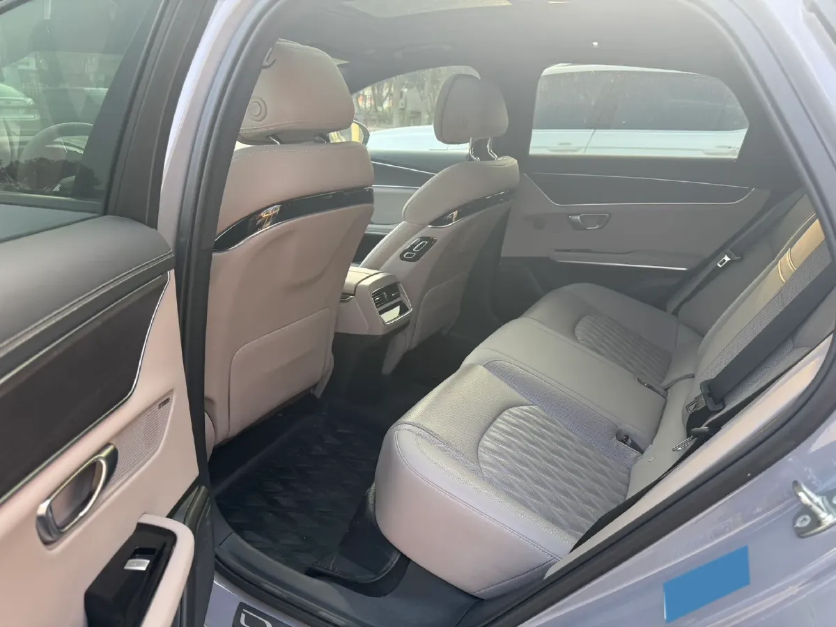 2025 BYD Han 1.5T 156HP L4 E-CVT PHEV,autocango,china used car exporter,china ev exporter,chinese used car exporter,chinese used ev exporter