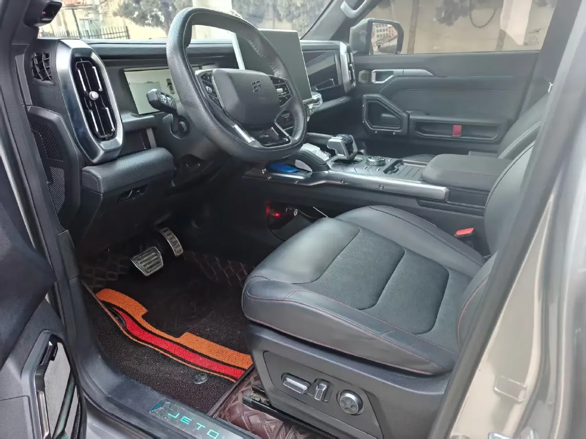 2024 Jetour Traveller 2.0T 254HP L4 7DCT,autocango,china used car exporter,china ev exporter,chinese used car exporter,chinese used ev exporter