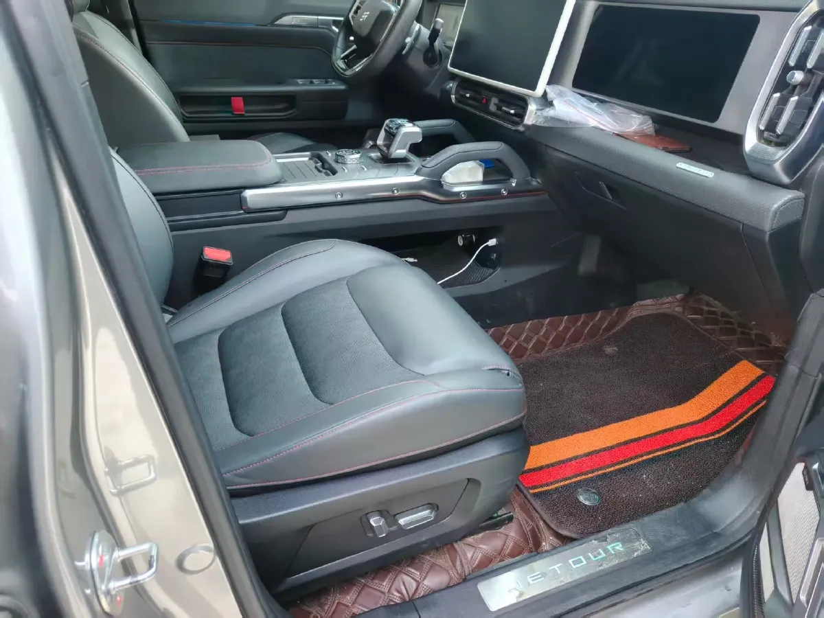 2024 Jetour Traveller 2.0T 254HP L4 7DCT,autocango,china used car exporter,china ev exporter,chinese used car exporter,chinese used ev exporter