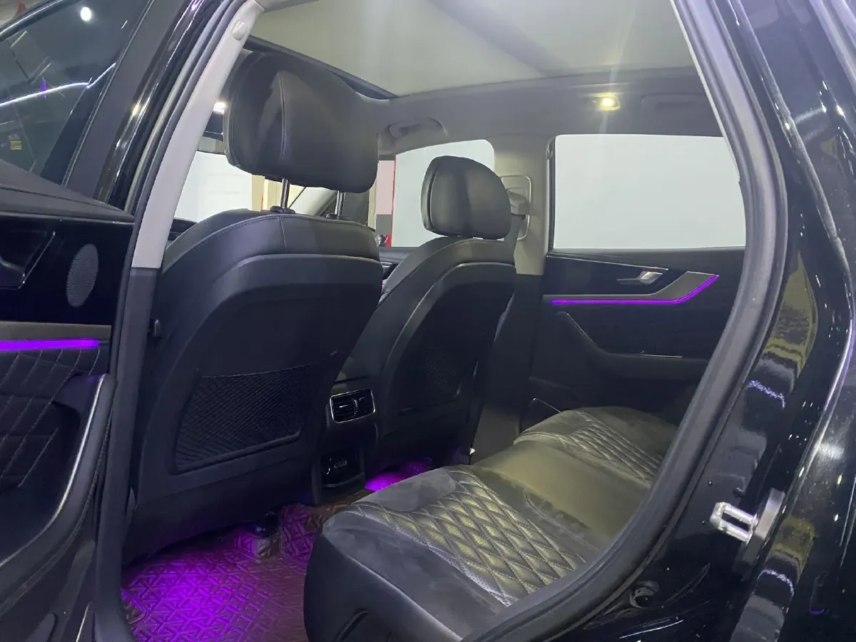 2019 HongQi HS5 2.0T 224HP L4 6AT,autocango,china used car exporter,china ev exporter,chinese used car exporter,chinese used ev exporter