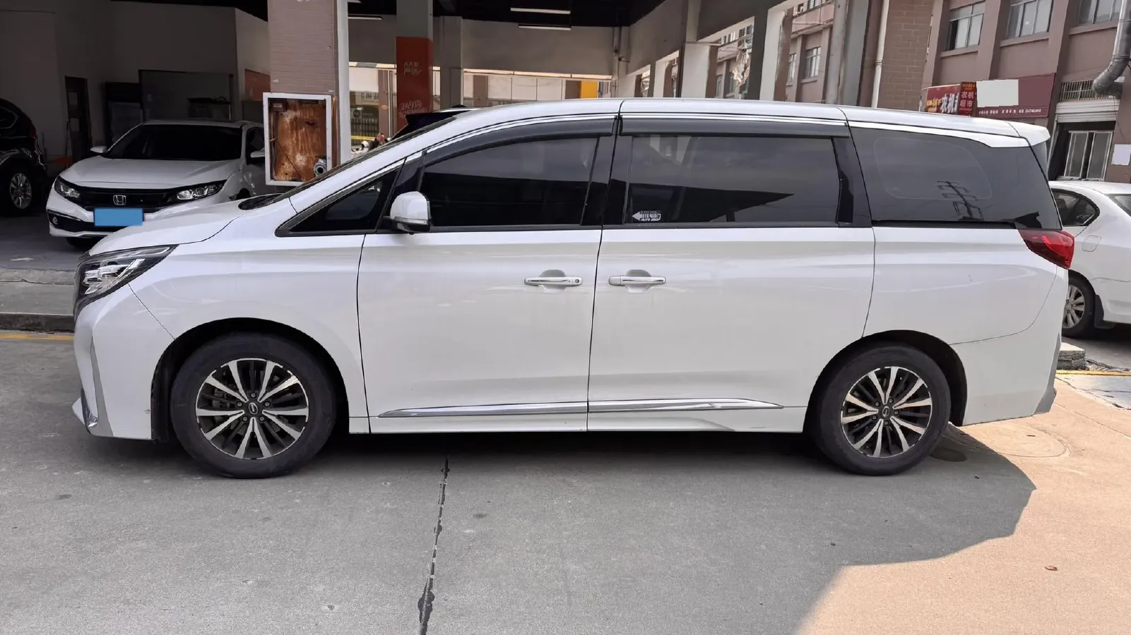 2023 GAC Trumpchi M8 2.0T 252HP L4 8AT,autocango,china used car exporter,china ev exporter,chinese used car exporter,chinese used ev exporter