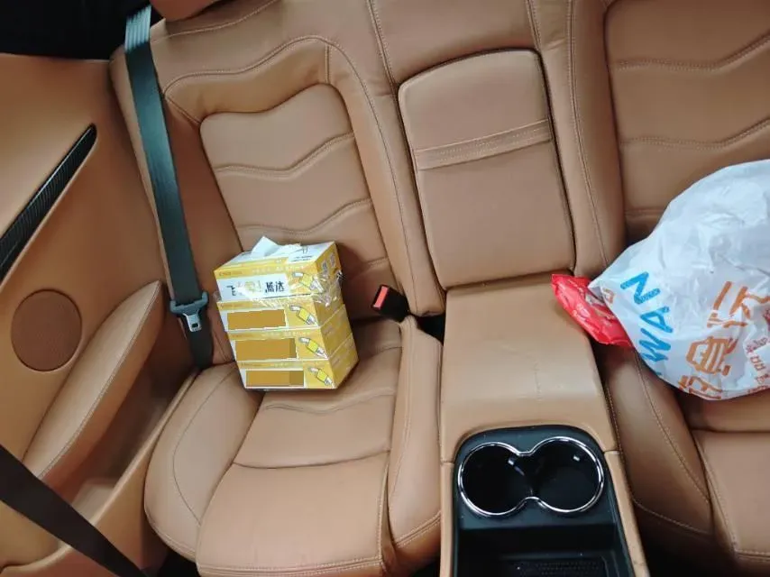 2007 Maserati GranTurismo 4.2L 405HP V8 6AT,autocango,china used car exporter,china ev exporter,chinese used car exporter,chinese used ev exporter