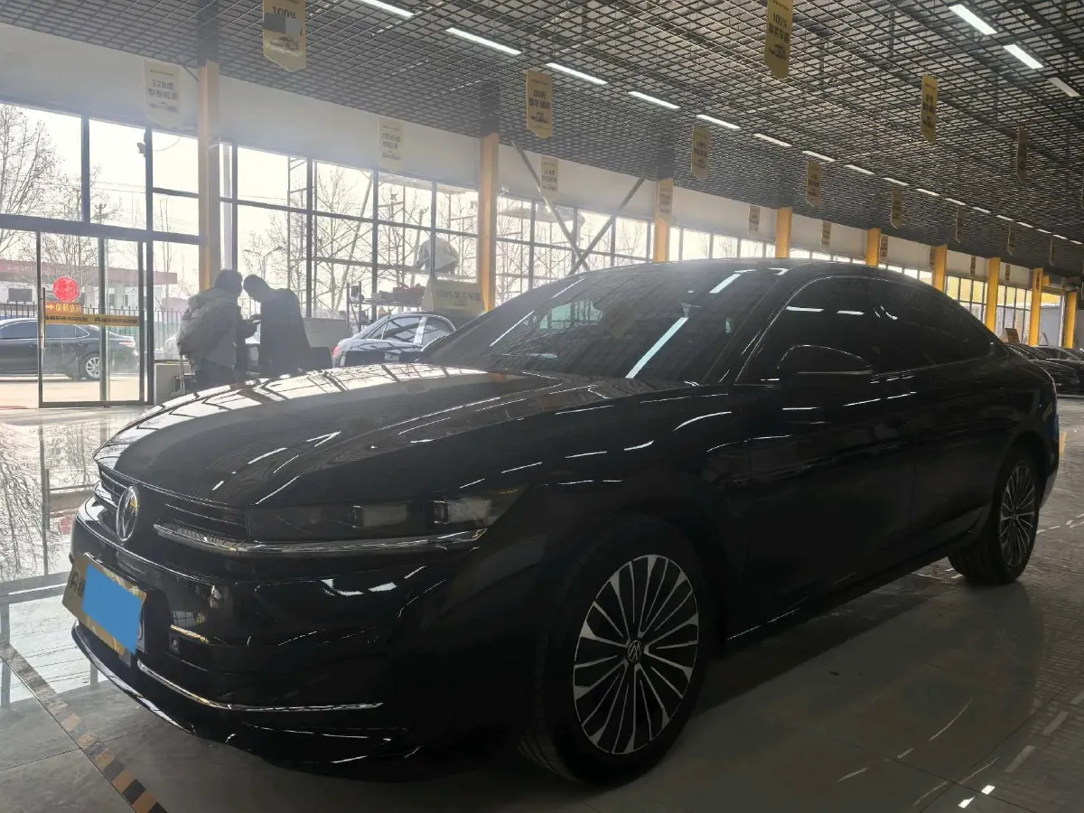2024 Volkswagen Magotan 2.0T 220HP L4 7DCT,autocango,china used car exporter,china ev exporter,chinese used car exporter,chinese used ev exporter