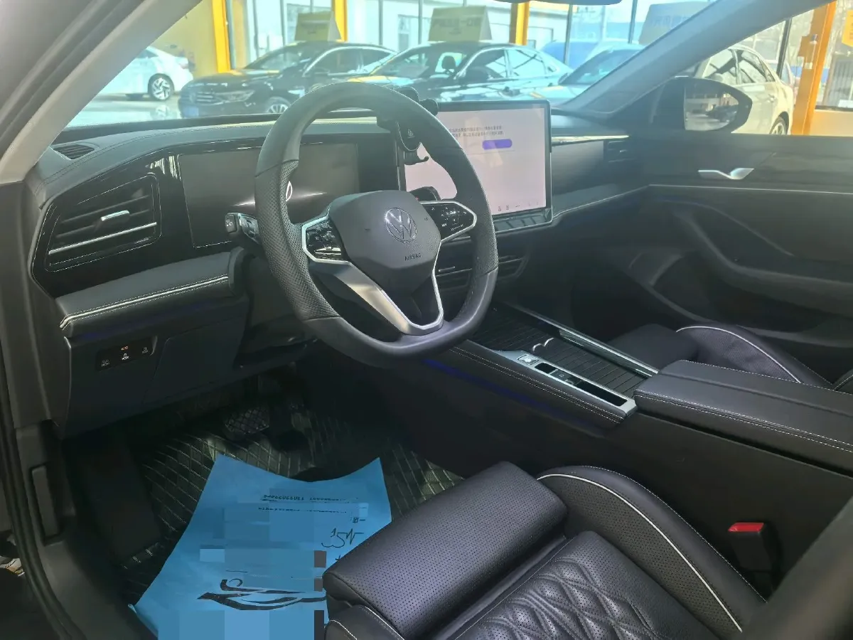 2024 Volkswagen Magotan 2.0T 220HP L4 7DCT,autocango,china used car exporter,china ev exporter,chinese used car exporter,chinese used ev exporter