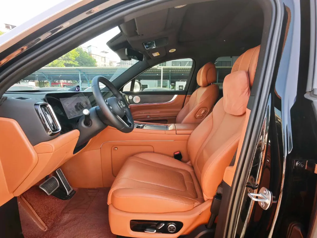 2024 AITO AITO M9 1.5T 152HP L4 REEV 42KWH,autocango,china used car exporter,china ev exporter,chinese used car exporter,chinese used ev exporter