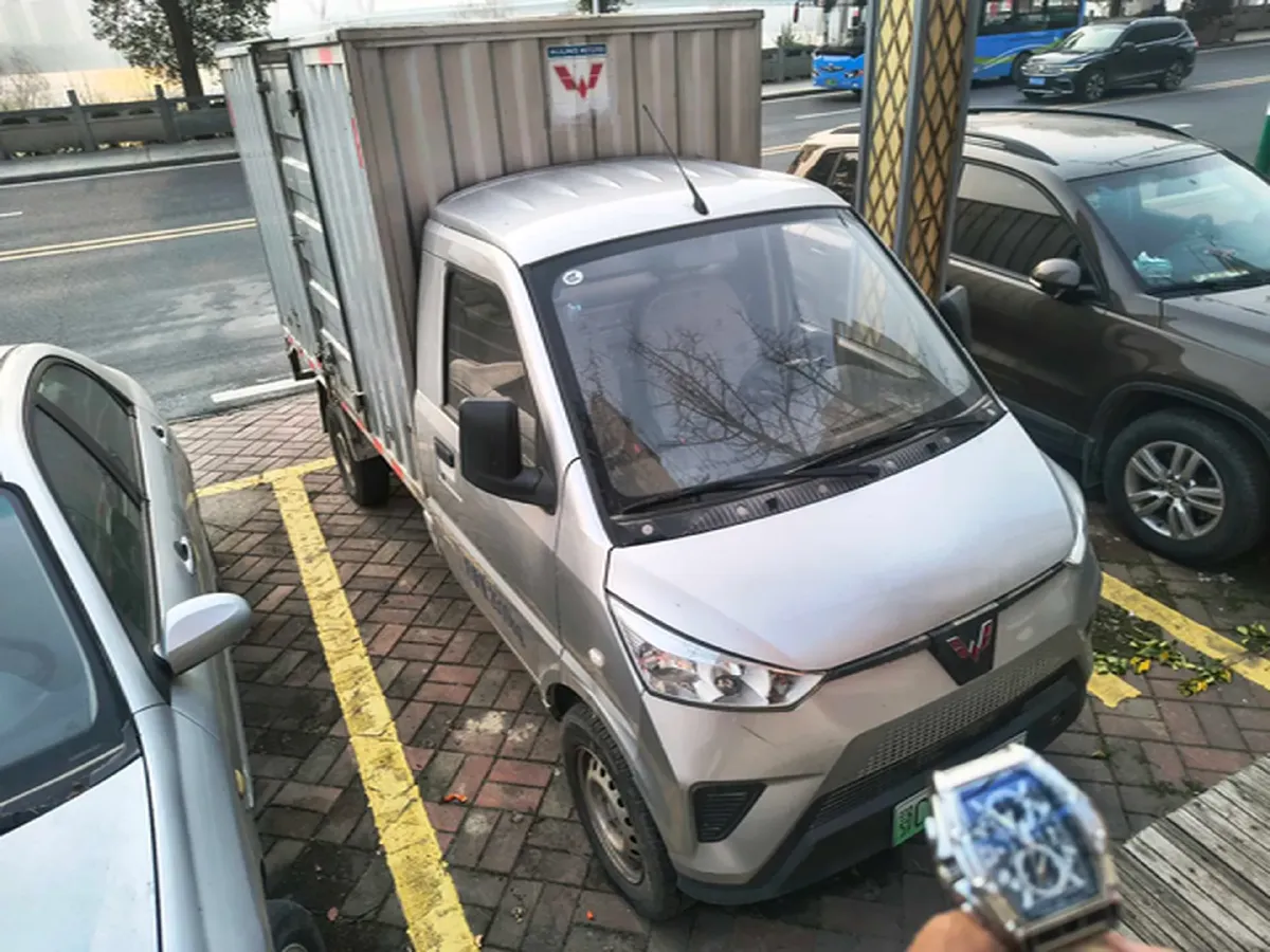 2021 ChangAn Kaicene RuiXing EM60 BEV 41.86KWH,autocango,china used car exporter,china ev exporter,chinese used car exporter,chinese used ev exporter