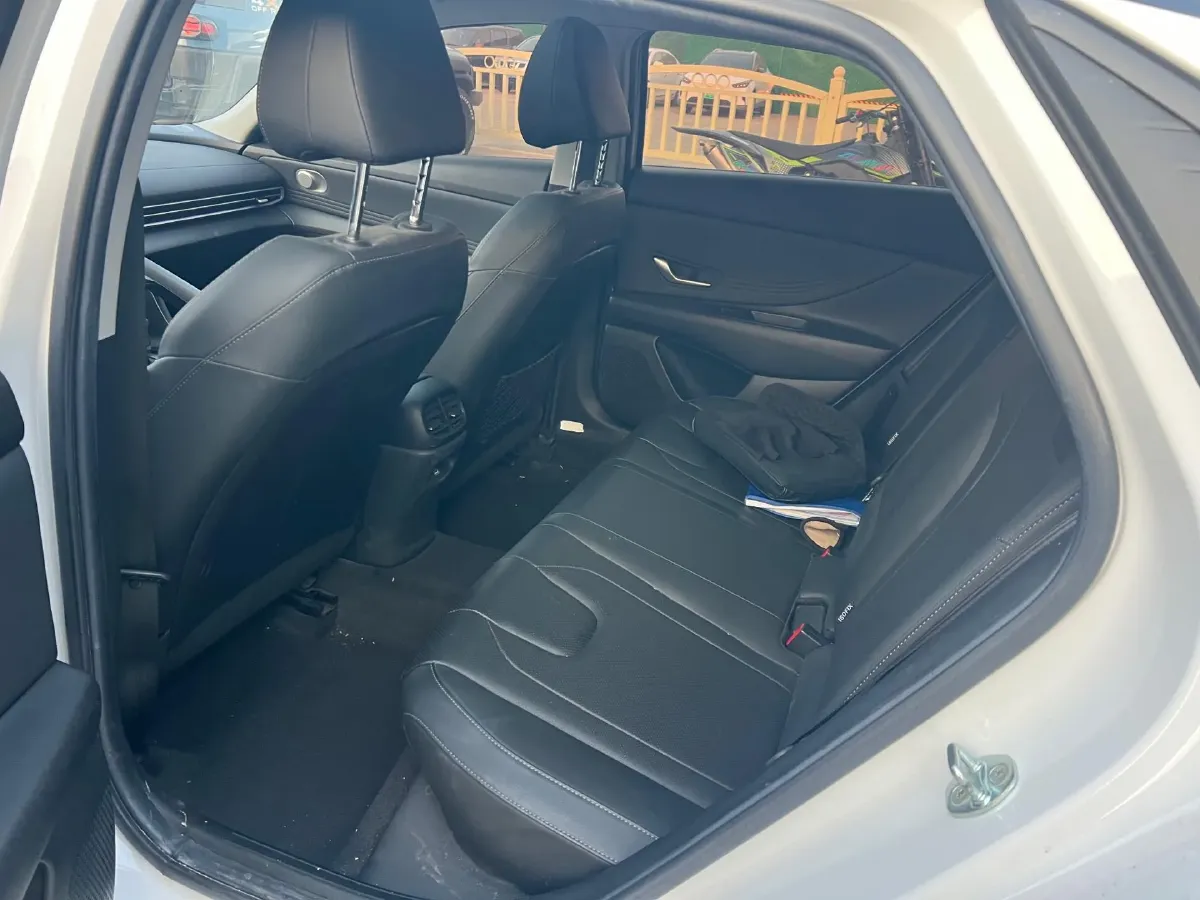 2021 Hyundai Elantra 1.5L 115HP L4 CVT,autocango,china used car exporter,china ev exporter,chinese used car exporter,chinese used ev exporter