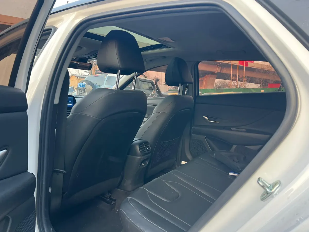 2021 Hyundai Elantra 1.5L 115HP L4 CVT,autocango,china used car exporter,china ev exporter,chinese used car exporter,chinese used ev exporter