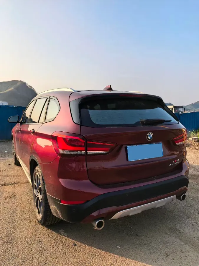 2021 BMW X1 2.0T 192HP L4 7DCT,autocango,china used car exporter,china ev exporter,chinese used car exporter,chinese used ev exporter
