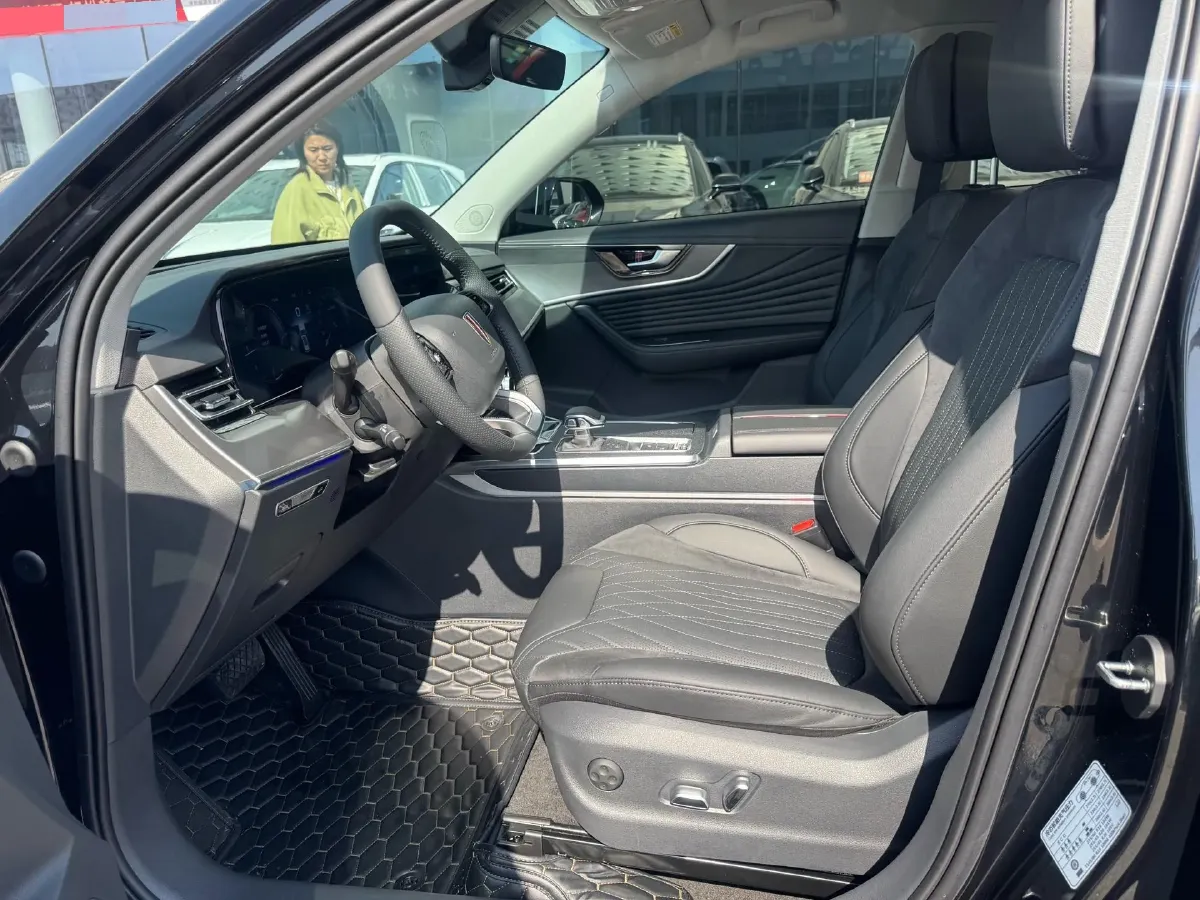 2023 HongQi HS5 2.0T 252HP L4 8AT,autocango,china used car exporter,china ev exporter,chinese used car exporter,chinese used ev exporter