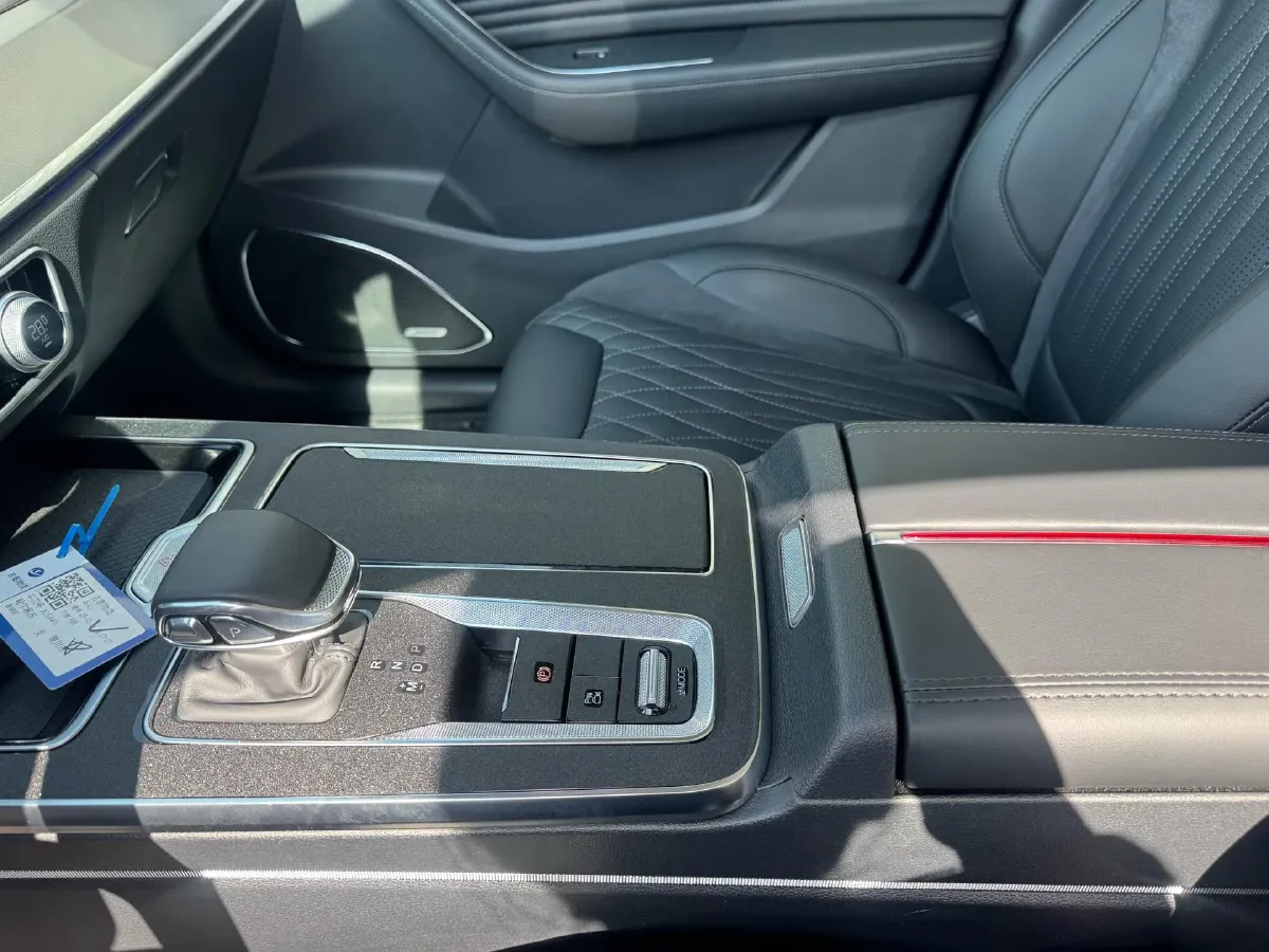 2023 HongQi HS5 2.0T 252HP L4 8AT,autocango,china used car exporter,china ev exporter,chinese used car exporter,chinese used ev exporter