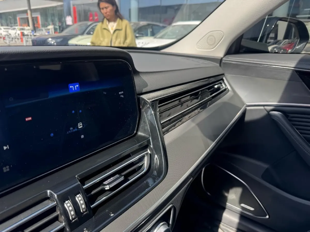 2023 HongQi HS5 2.0T 252HP L4 8AT,autocango,china used car exporter,china ev exporter,chinese used car exporter,chinese used ev exporter