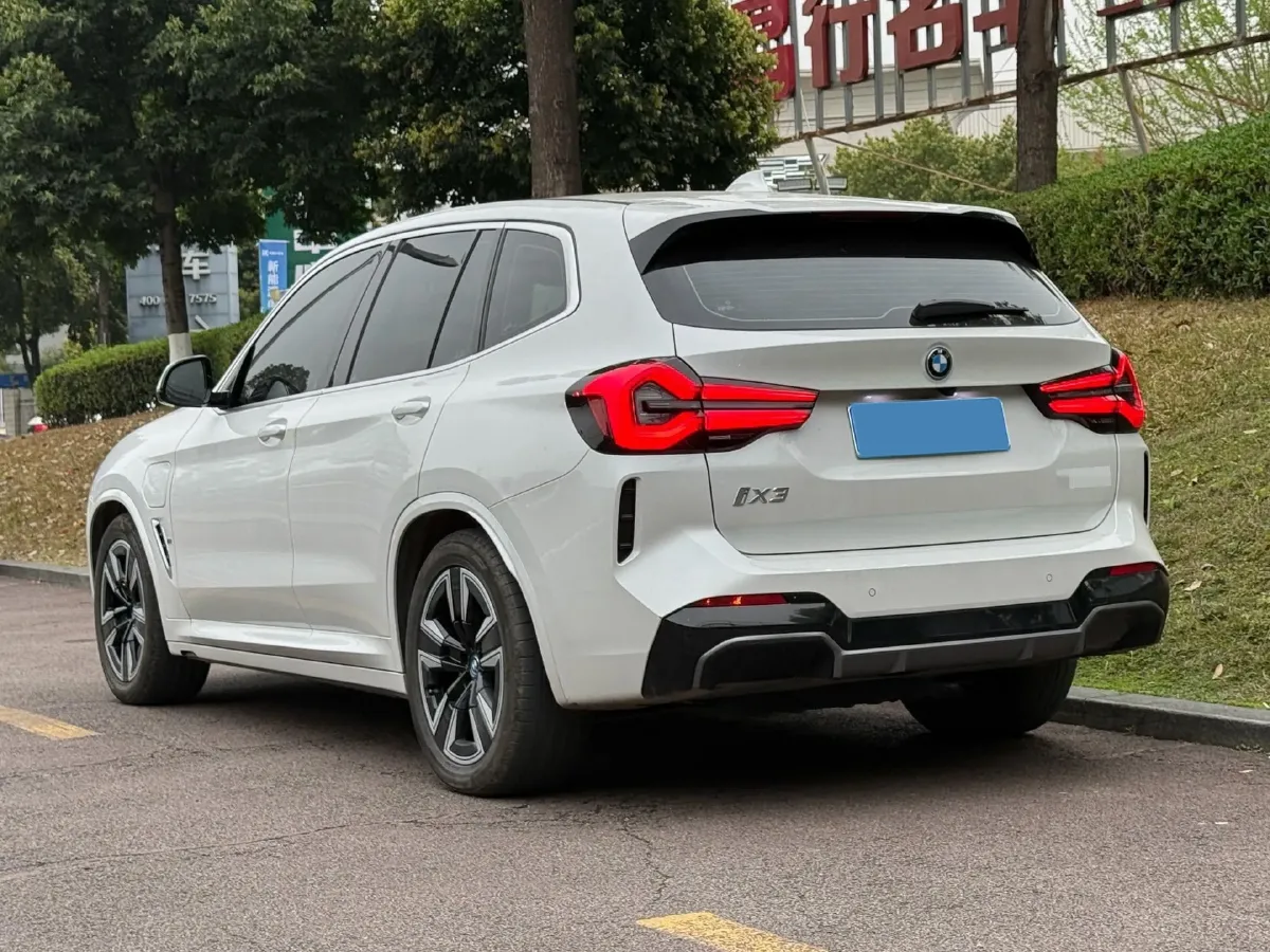 2022 BMW iX3 BEV 80KWH,autocango,china used car exporter,china ev exporter,chinese used car exporter,chinese used ev exporter