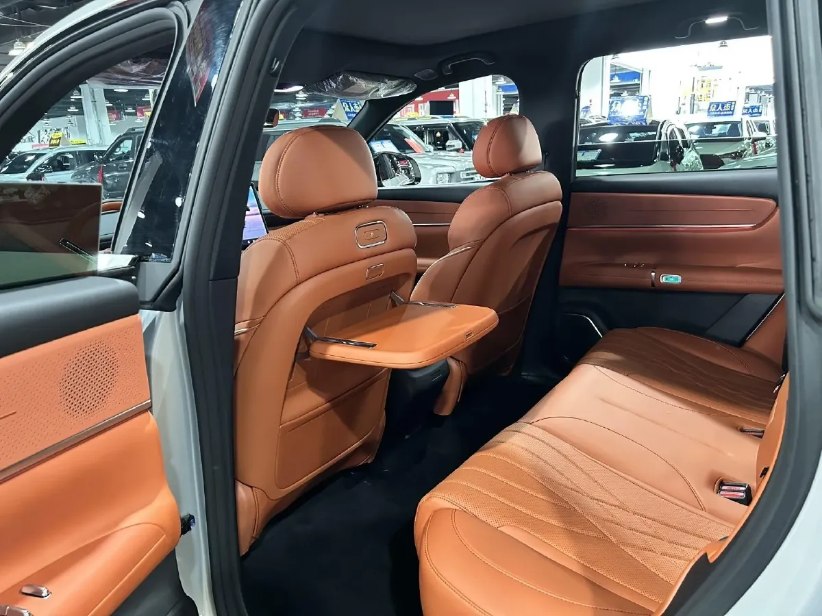 2025 ChangAn QiYuan Q07 1.5T 150HP L4 E-CVT PHEV,autocango,china used car exporter,china ev exporter,chinese used car exporter,chinese used ev exporter