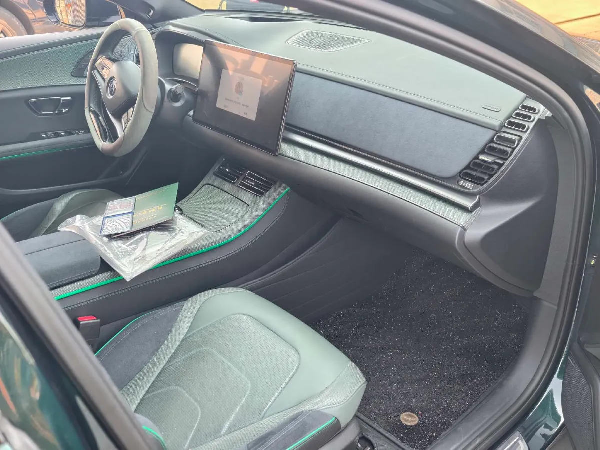 2022 Toyota Highlander 2.5L 192HP L4 E-CVT Hybrid,autocango,china used car exporter,china ev exporter,chinese used car exporter,chinese used ev exporter