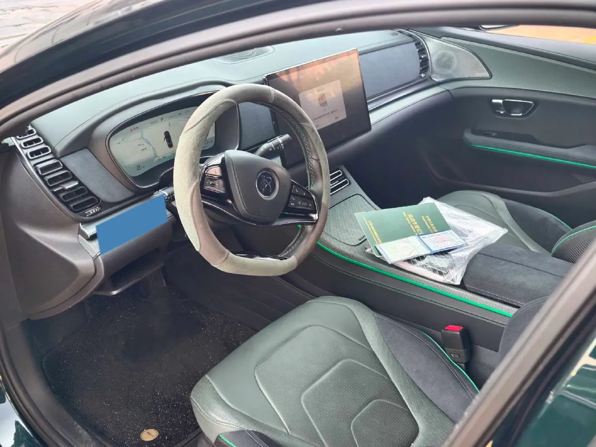 2022 Toyota Highlander 2.5L 192HP L4 E-CVT Hybrid,autocango,china used car exporter,china ev exporter,chinese used car exporter,chinese used ev exporter