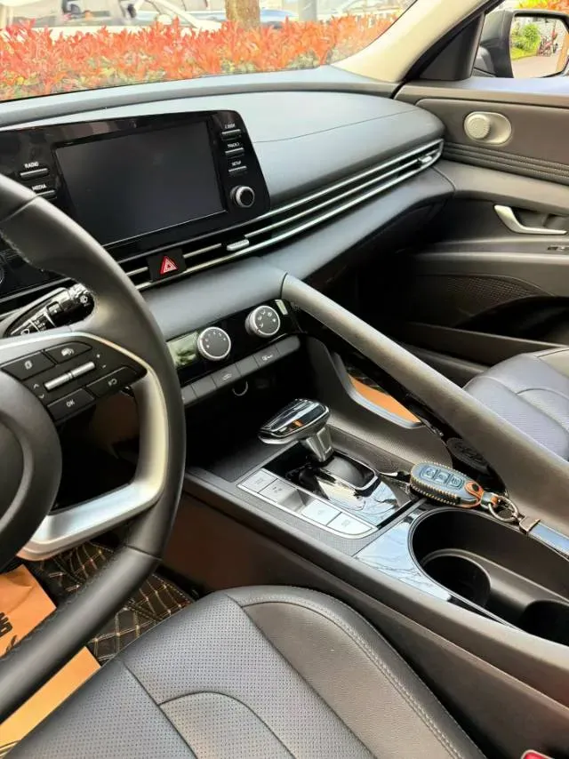 2023 Hyundai Elantra 1.5L 115HP L4 CVT,autocango,china used car exporter,china ev exporter,chinese used car exporter,chinese used ev exporter