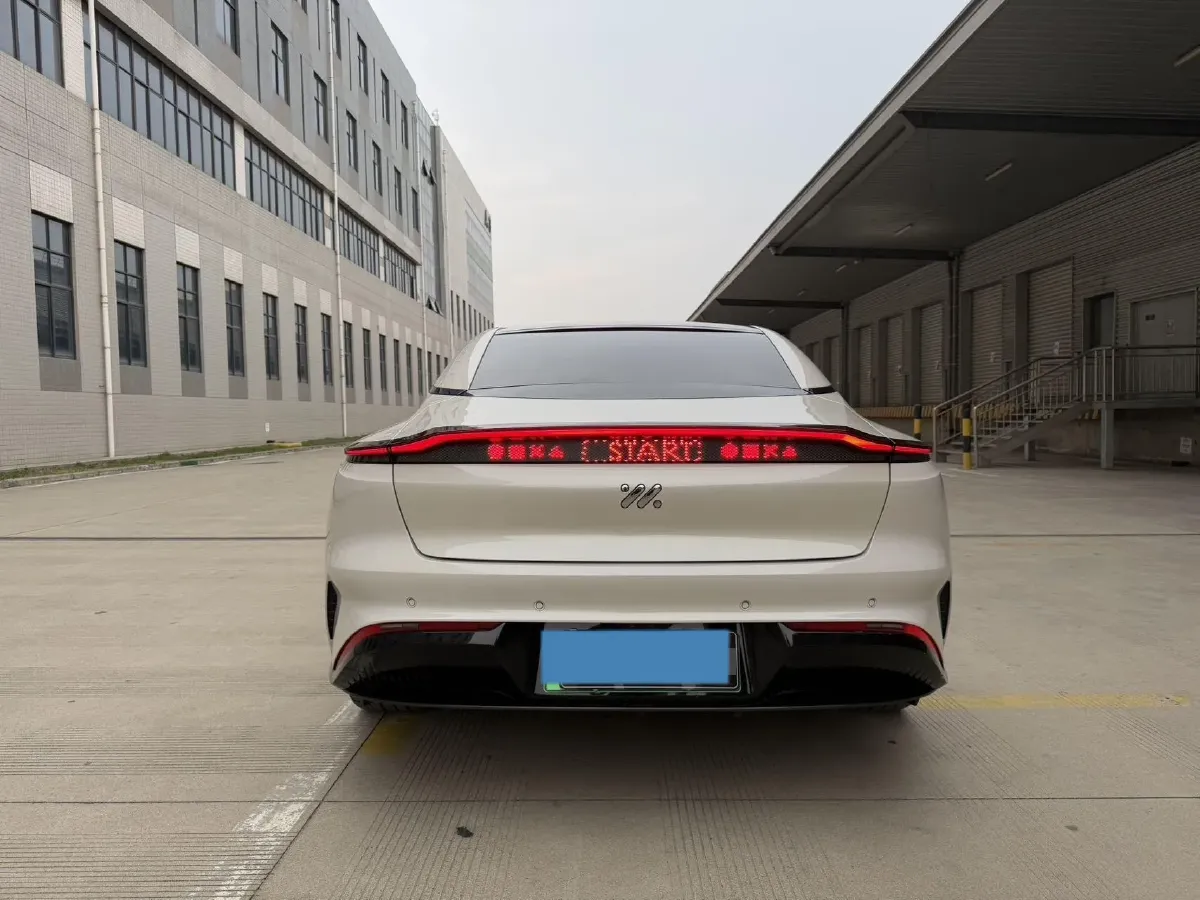 2022 IM L7 BEV 90KWH,autocango,china used car exporter,china ev exporter,chinese used car exporter,chinese used ev exporter