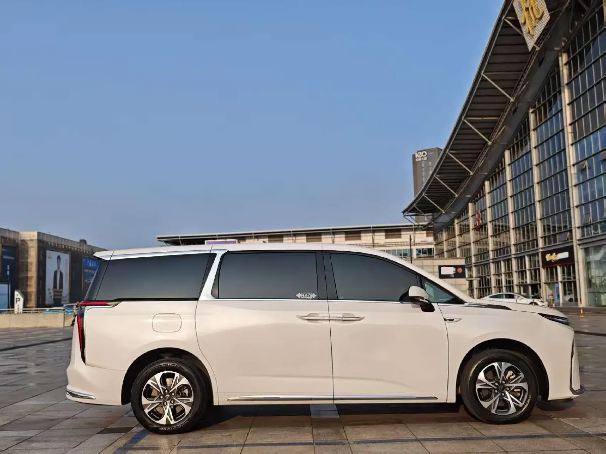 2024 MAXUS DaJia 9 1.5T 150HP L4 1DHT PHEV 24.7KWH,autocango,china used car exporter,china ev exporter,chinese used car exporter,chinese used ev exporter