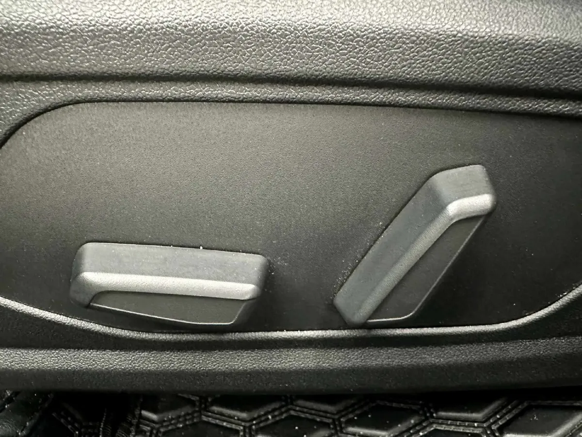 2022 Hyundai Elantra 1.5L 115HP L4 CVT,autocango,china used car exporter,china ev exporter,chinese used car exporter,chinese used ev exporter