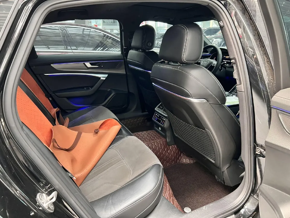 2020 Audi A6L 2.0T 224HP L4 7DCT,autocango,china used car exporter,china ev exporter,chinese used car exporter,chinese used ev exporter