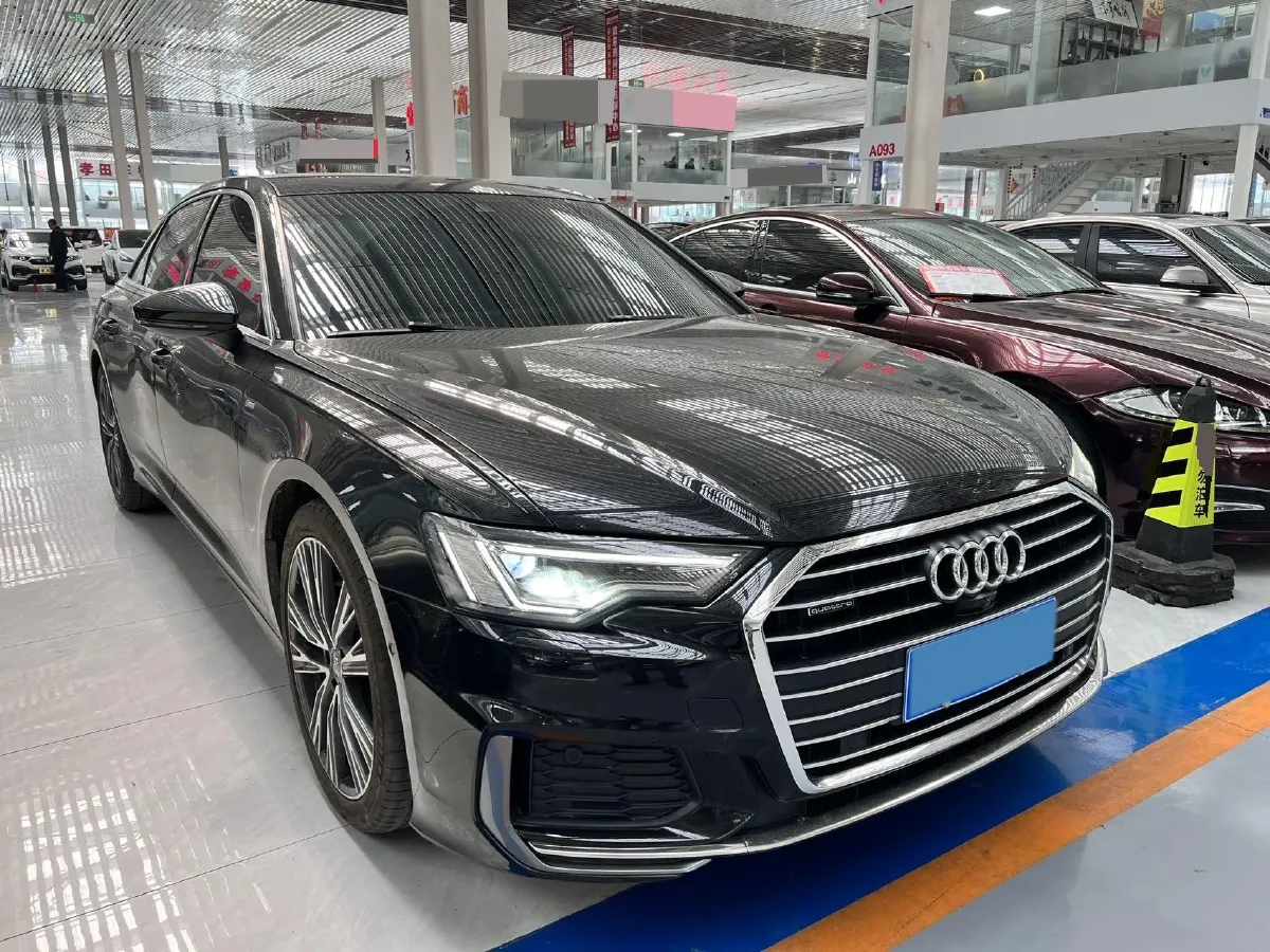 2020 Audi A6L 2.0T 224HP L4 7DCT,autocango,china used car exporter,china ev exporter,chinese used car exporter,chinese used ev exporter