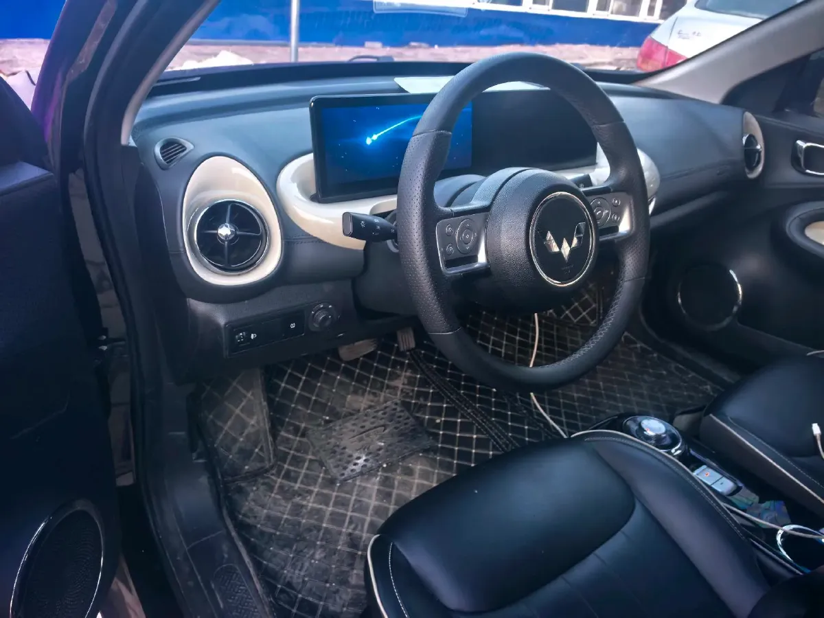 2023 WuLing BinGuo BEV 31.9KWH,autocango,china used car exporter,china ev exporter,chinese used car exporter,chinese used ev exporter