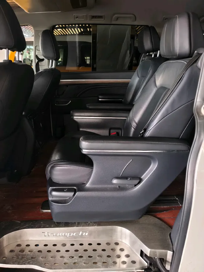 2021 GAC Trumpchi M8 2.0T 252HP L4 8AT,autocango,china used car exporter,china ev exporter,chinese used car exporter,chinese used ev exporter