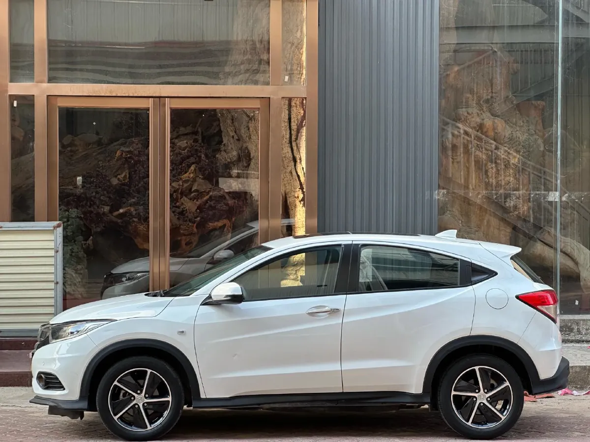 2020 Honda Vezel 1.5L 131HP L4 CVT,autocango,china used car exporter,china ev exporter,chinese used car exporter,chinese used ev exporter