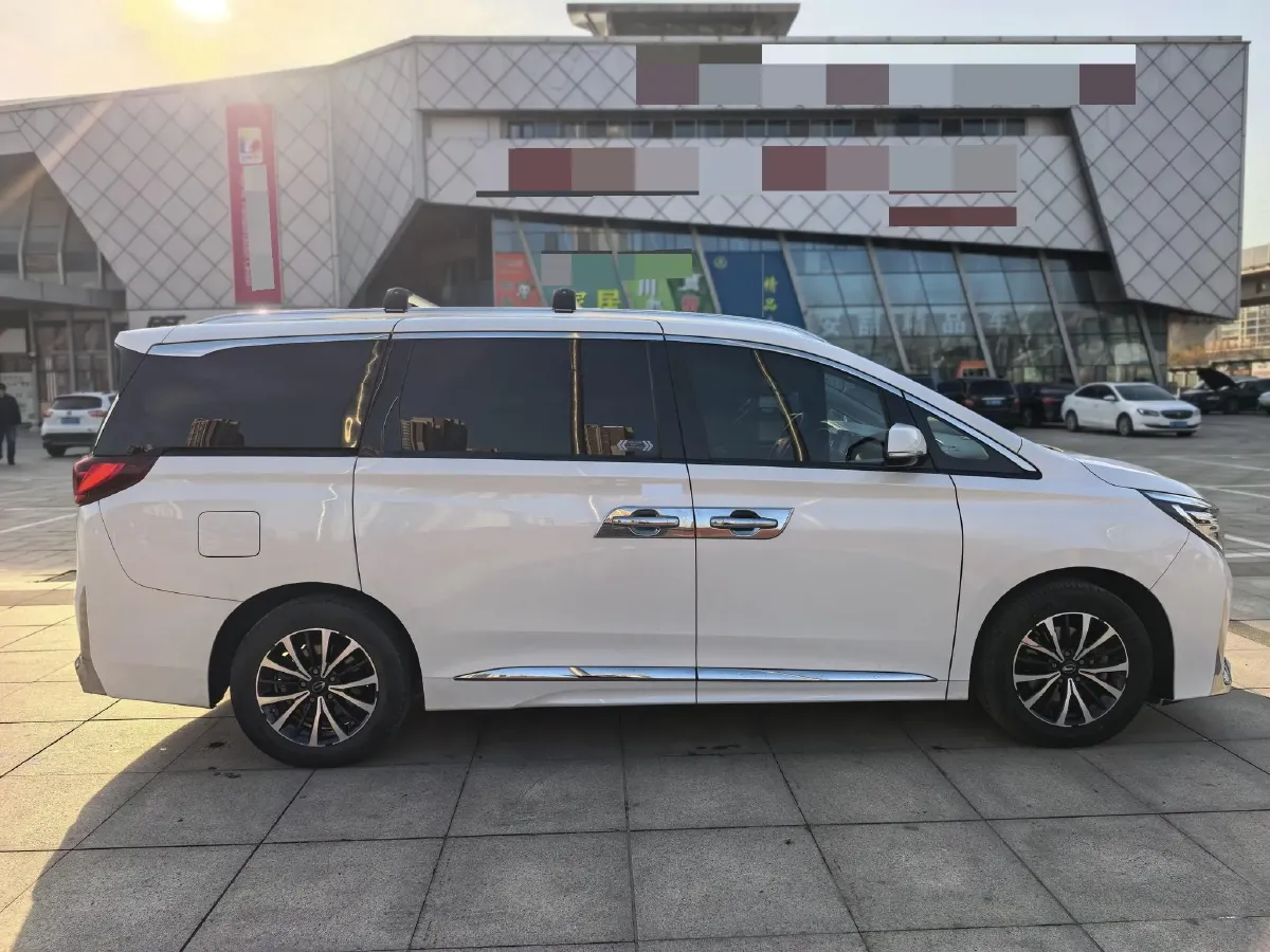 2021 GAC Trumpchi M8 2.0T 252HP L4 8AT,autocango,china used car exporter,china ev exporter,chinese used car exporter,chinese used ev exporter
