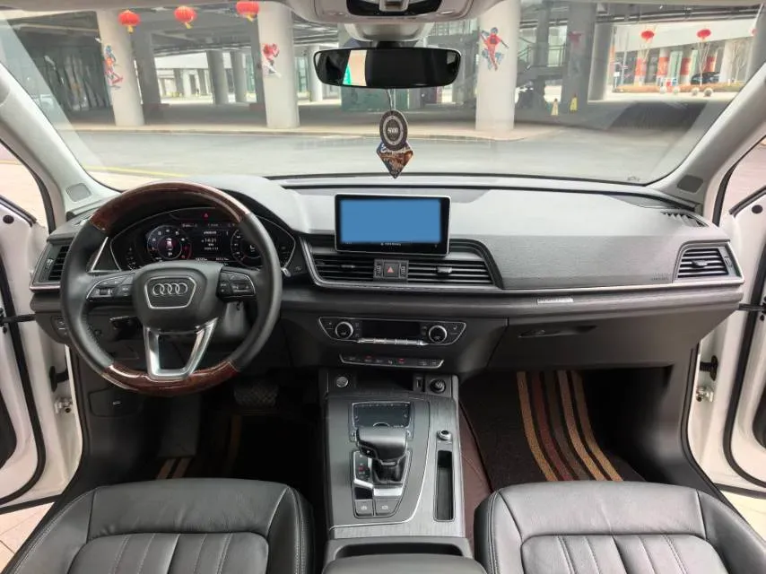 2020 Audi Q5L 2.0T 252HP L4 7DCT,autocango,china used car exporter,china ev exporter,chinese used car exporter,chinese used ev exporter
