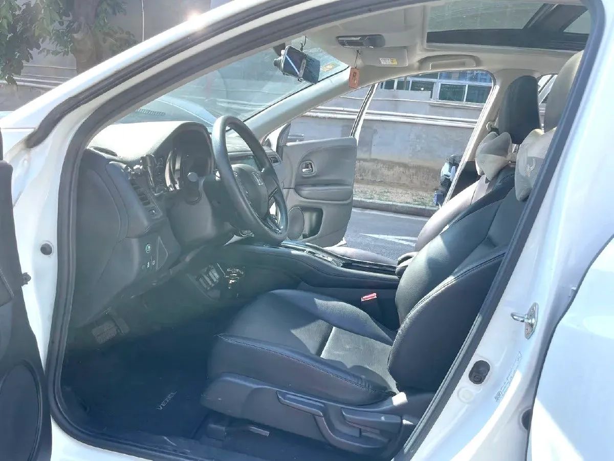 2020 Honda Vezel 1.5L 131HP L4 CVT,autocango,china used car exporter,china ev exporter,chinese used car exporter,chinese used ev exporter